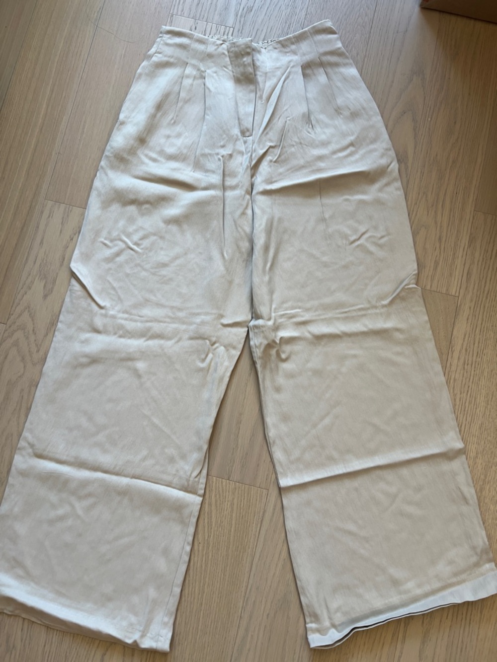 NWT Zara women’s wide leg trousers size S